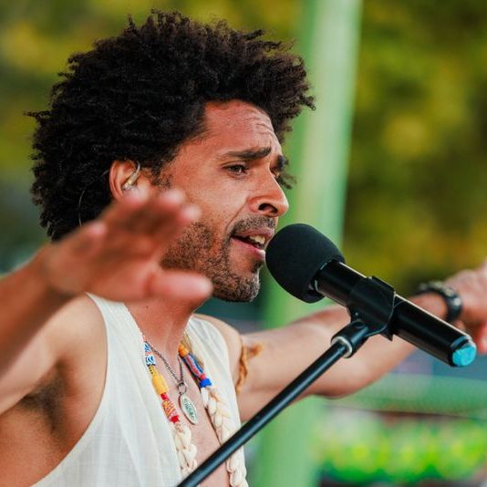 TOM DA BAHIA À MONTROUGE - HAUTS DE SEINE 